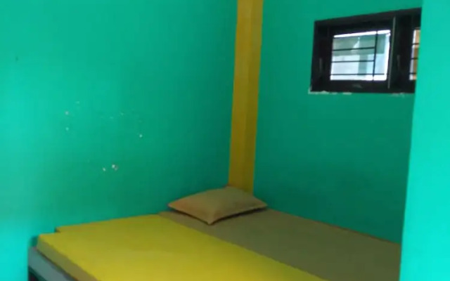 Kost 748 At