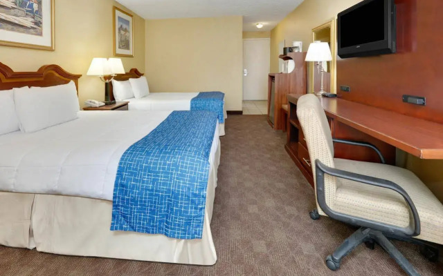 Travelodge By Wyndham Texarkana
