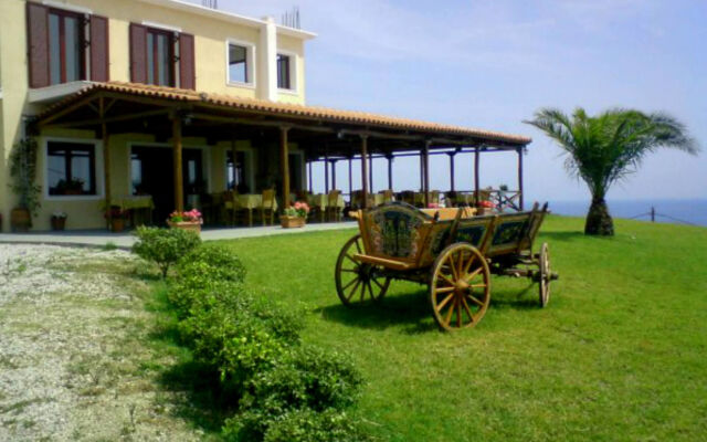 Four Seasons Villas