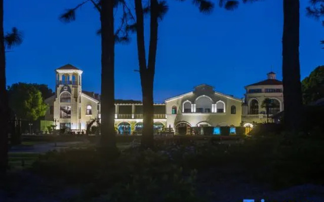 Shanghai ·  Gu Village Resort Estate