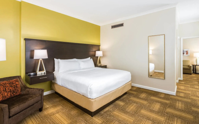 Staybridge Suites Savannah Historic District by IHG