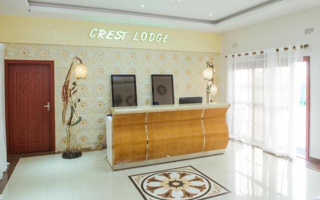 The Crest Lodge