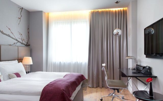 Crowne Plaza Berlin - Potsdamer Platz, an IHG Hotel