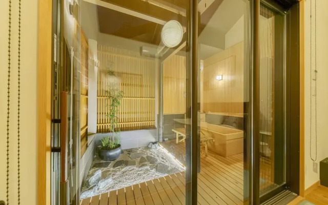 Yadoya Yanagidori West