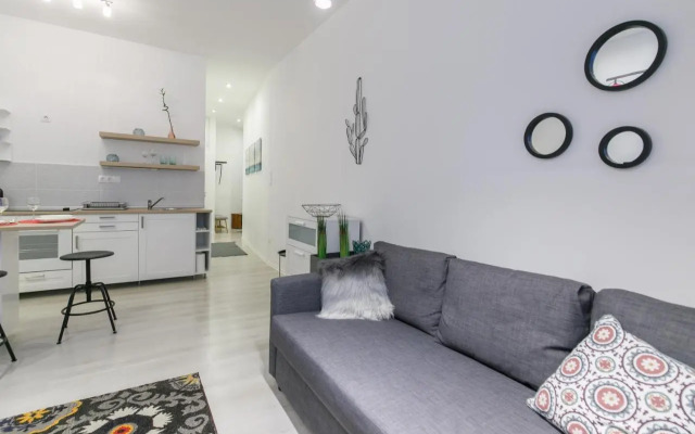 ELLA Apartment