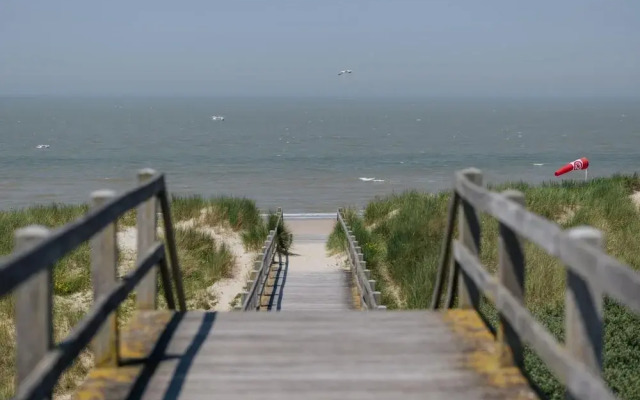 Les Dunes Apartment in De Haan Near Sea Beach
