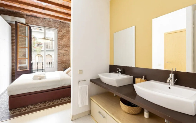 Moianes Apartment by Olala Homes