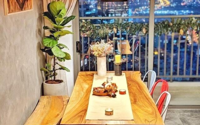 River Gate Apartment D1