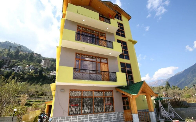 OYO 9995 Manali Plaza