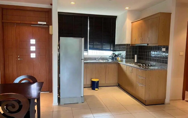 Seaview Condominium B15