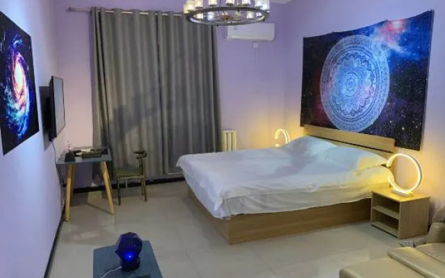 Xiaobuding theme apartment