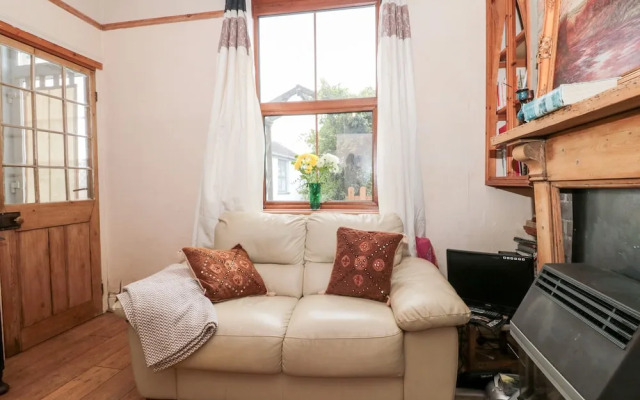 Oakman Cottage