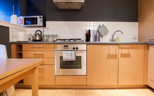 1 Bedroom West End Apartment