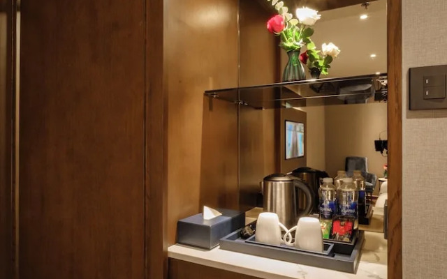 Nhat Ha Lavish Hotel