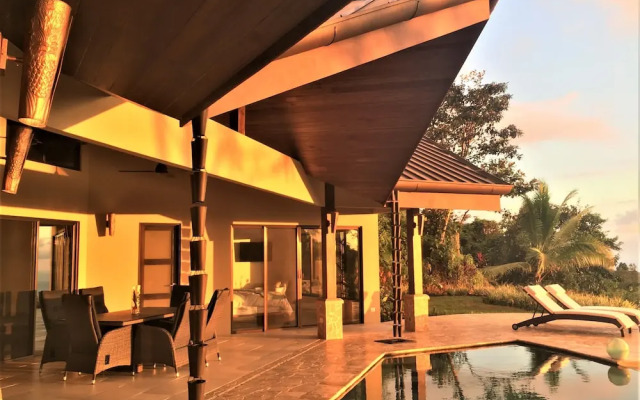 Golden Pineapple Villas