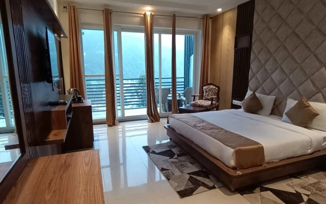 RR Hotel and Resort