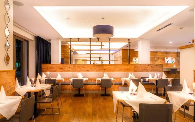 Bayer 89 Vi Vadi Hotel