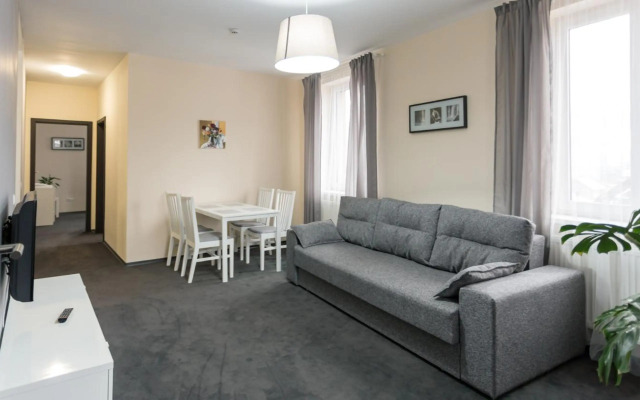 Rakhiv Hotel & Apartments