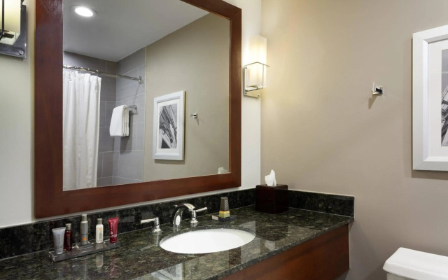 DoubleTree by Hilton Minneapolis Airport, MN