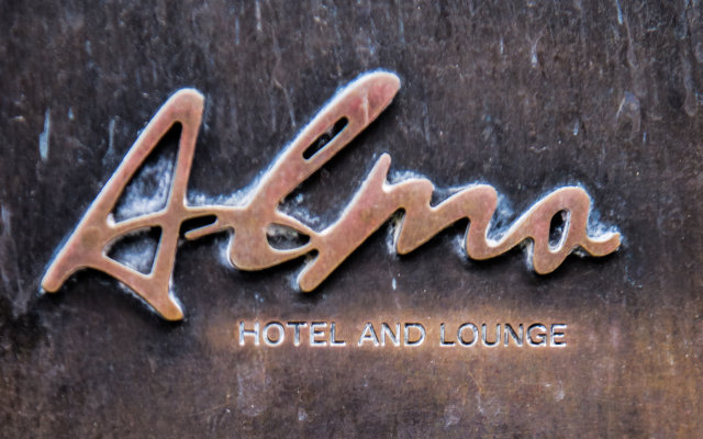 The Alma Hotel and Lounge 
