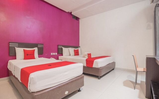 Reddoorz Plus Near Politeknik Ilmu Pelayaran Semarang