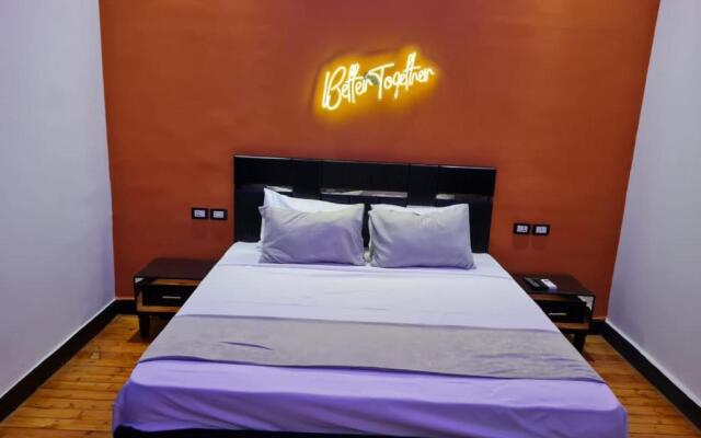Kmt Hostel