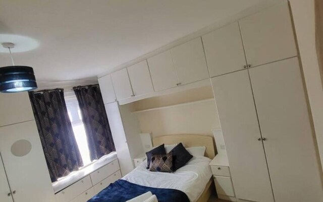 Beautiful 2-bed in the Heart of Hendon
