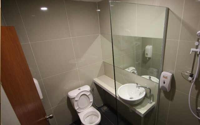 Place2Stay Business Hotel - Waterfront