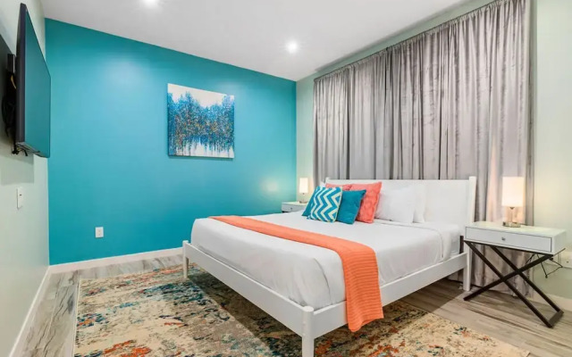 Oceanside Luxury The Cove Palm Beach 2BR 2 5BA