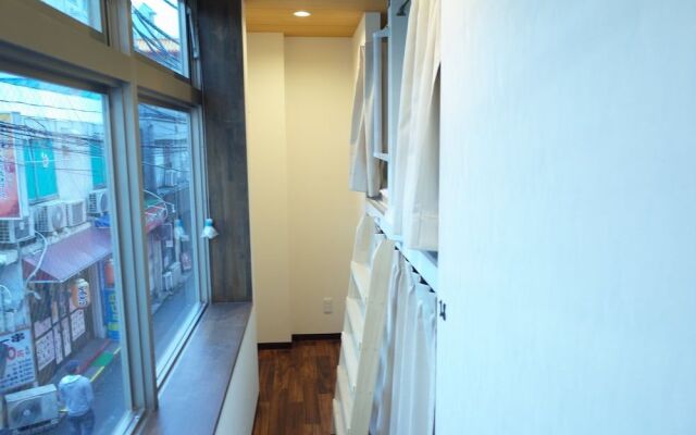 bnb+ Shinjuku Castle - Hostel