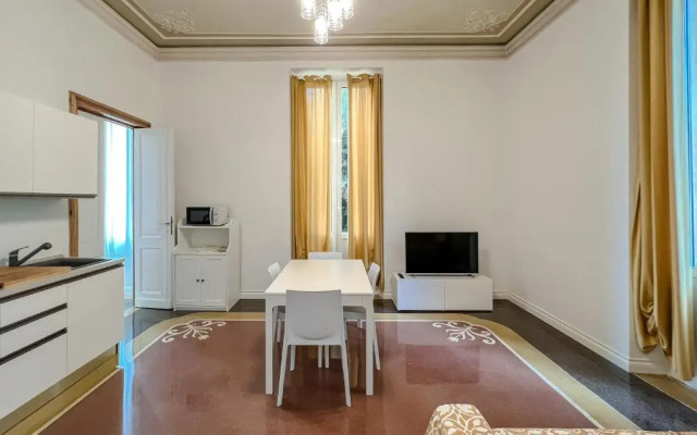 Appartamento in Villa del '900 (C)