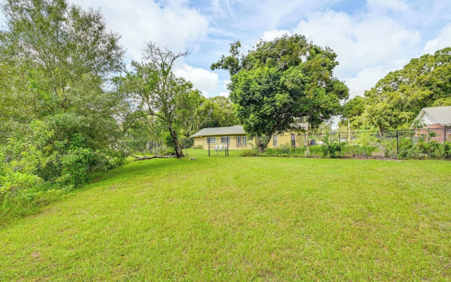 Lutz Home ~ 14 Mi to Downtown Tampa