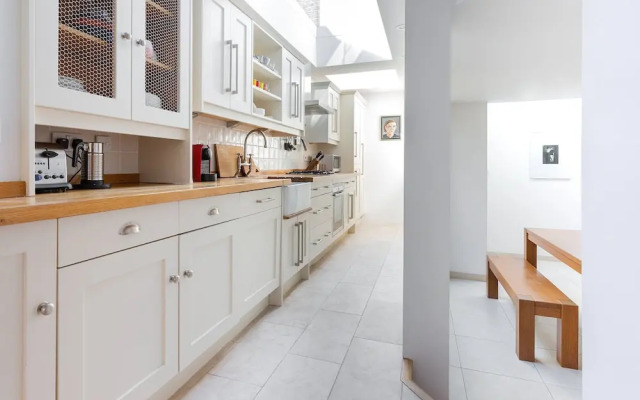 Linhope Street by Onefinestay