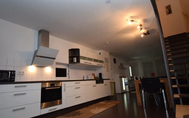 Ab Apartment 80
