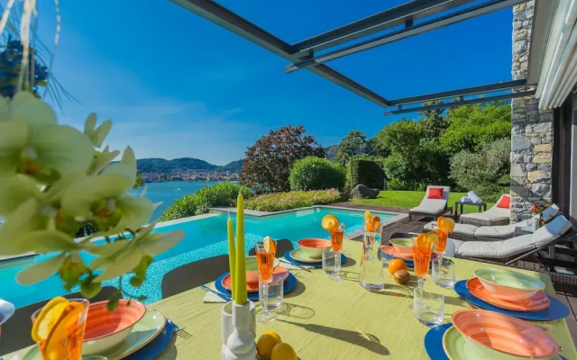 Villa Infinity in Como