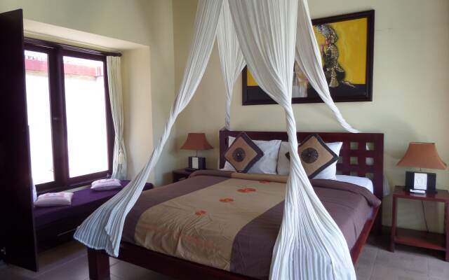 Tanjung Lima Seminyak Villas