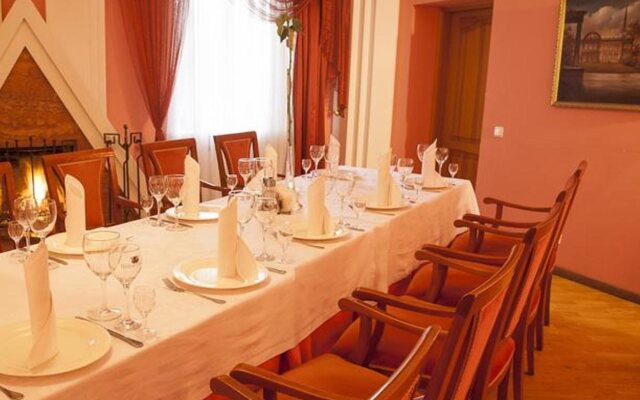 Hotel Cherkasy Palace