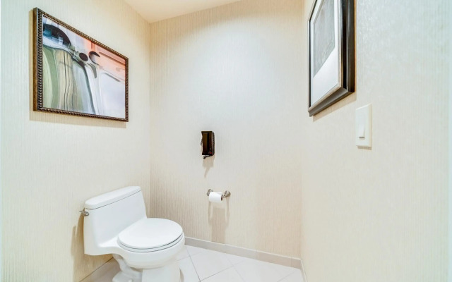 Jet Luxury Resorts @ The Signature Condo Hotel