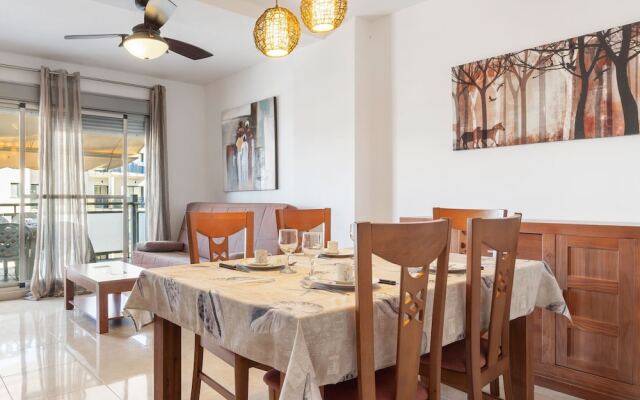 Pleasant Apartment in Oliva With Swimming Pool