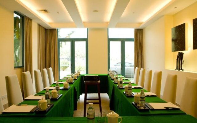 Palm Beach Resort Yalong Bay Sanya