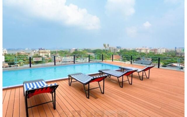 MWC Club by Downtown
