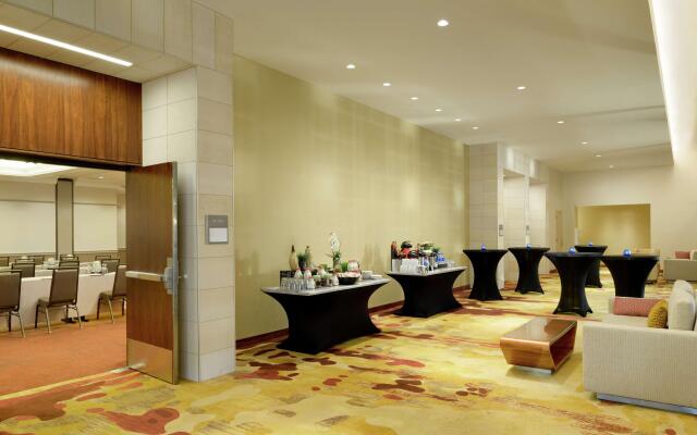 DoubleTree Suites by Hilton Phoenix