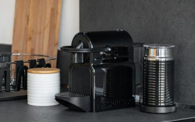 Ace Location | Luxury Building