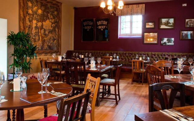 The Dog and Doublet Inn