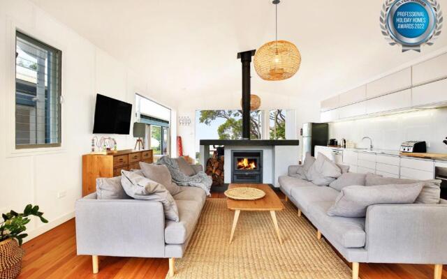 Ayana Beach House - Pet Friendly - Opposite Beach