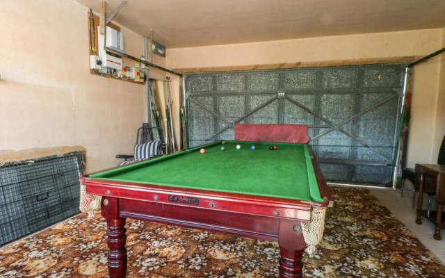 Hawksbridge Bungalow