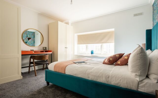 The South Kensington Place - Modern & Bright 4bdr Townhouse
