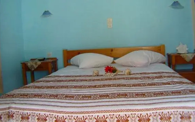 Tzivaeri