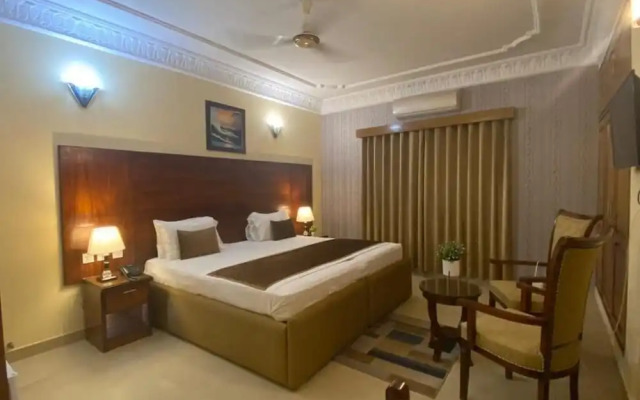 World Inn Karachi