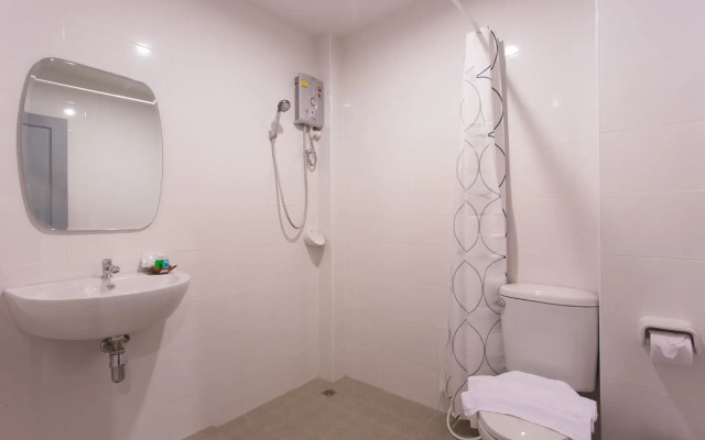 Krabi Inn And Omm Hotel